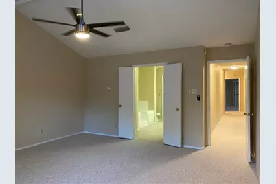 12625 Memorial Drive #137, Houston, TX 77024 - Photo 10