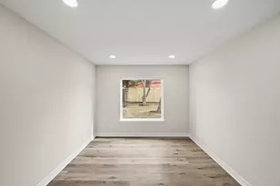 3011 Freshmeadows Dr, Houston, TX 77063 - Photo 18