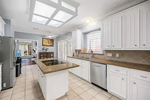 402 Lakeside Blvd, Sugar Land, TX 77478 - Photo 22