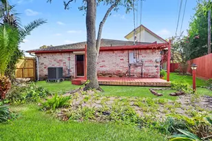 519 Orleans St, League City, TX 77573 - Photo 16