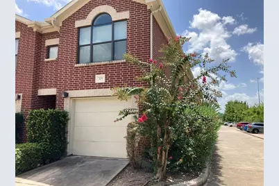 5941 South Loop E #705, Houston, TX 77033 - Photo 2