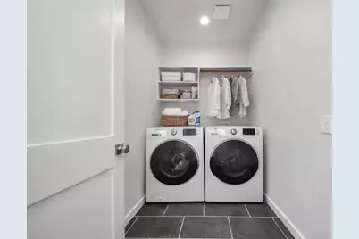 4541 Walker St, Houston, TX 77023 - Photo 14