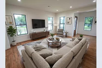 4541 Walker St, Houston, TX 77023 - Photo 4