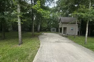 667 Miller Dr, Cleveland, TX 77327 - Photo 1