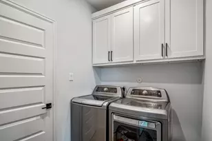 304 Mullins Ct, Montgomery, TX 77316 - Photo 18