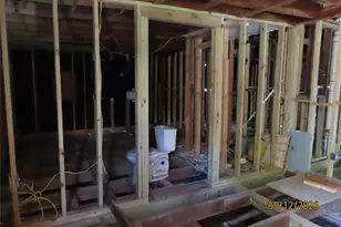 10517 Palestine St, Houston, TX 77029 - Photo 14