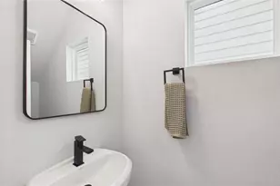 3746 Corder St, Houston, TX 77021 - Photo 10