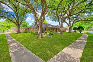 5826 Autumn Forest Dr, Houston, TX 77092 - Photo 2