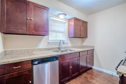 7211 Mockingbird Lane, Texas City, TX 77591 - Photo 6