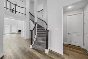 2010 Orchard Trail Ct, Missouri City, TX 77459 - Photo 2