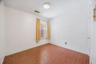 4619 Pinebrook Ln, Houston, TX 77053 - Photo 8