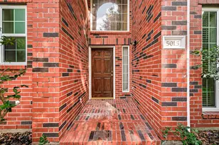 5015 Cottonglen Ct, Houston, TX 77041 - Photo 2