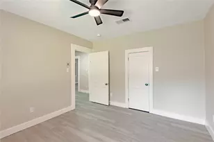 1107 W Dogwood St, Woodville, TX 75979 - Photo 14