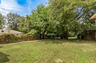 1107 W Dogwood St, Woodville, TX 75979 - Photo 20