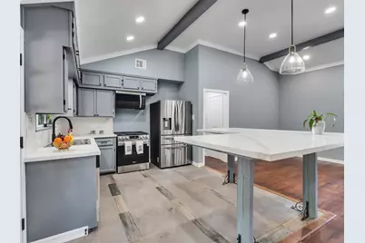 5402 Libbey Lane, Houston, TX 77092 - Photo 6