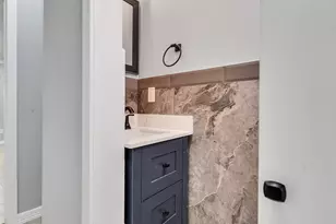 5402 Libbey Ln, Houston, TX 77092 - Photo 18