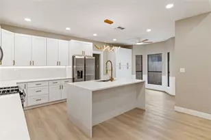 210 Mill Trail Dr, Sugar Land, TX 77498 - Photo 20