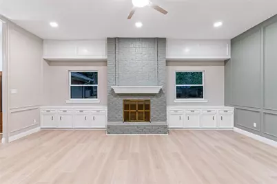 210 Mill Trail Drive, Sugar Land, TX 77498 - Photo 12