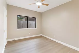 210 Mill Trail Dr, Sugar Land, TX 77498 - Photo 40
