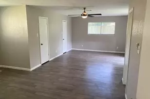 15803 Mill Point Dr, Houston, TX 77059 - Photo 12