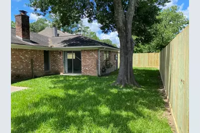 15803 Mill Point Drive, Houston, TX 77059 - Photo 18