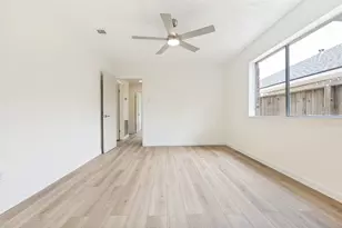 7307 Sunlight Ln, Houston, TX 77095 - Photo 14