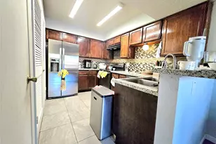 10555 Turtlewood Ct, Houston, TX 77072 - Photo 6