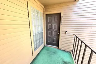 10555 Turtlewood Ct, Houston, TX 77072 - Photo 4