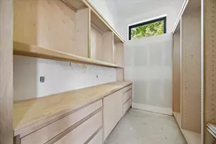 9050 Elizabeth Rd, Houston, TX 77055 - Photo 14