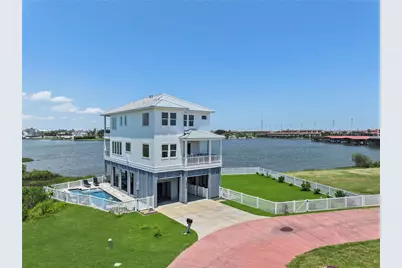 3515 Hudson Court, Galveston, TX 77554 - Photo 2