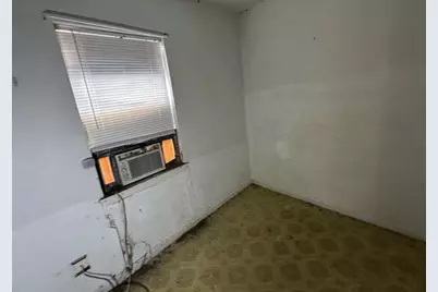 354 S 9th Street, Aransas Pass, TX 78336 - Photo 4