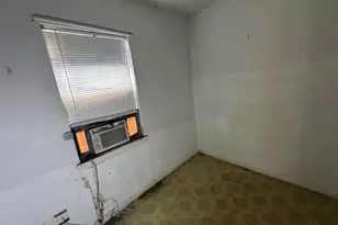 354 S 9th St, Aransas Pass, TX 78336 - Photo 4