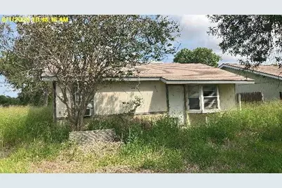 354 S 9th Street, Aransas Pass, TX 78336 - Photo 2
