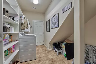163 N Hawkhurst Circle, The Woodlands, TX 77354 - Photo 32