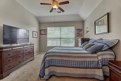 163 N Hawkhurst Circle, The Woodlands, TX 77354 - Photo 22