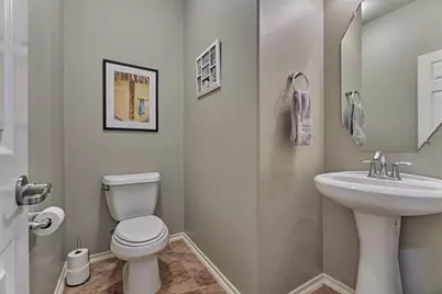 163 N Hawkhurst Circle, The Woodlands, TX 77354 - Photo 20