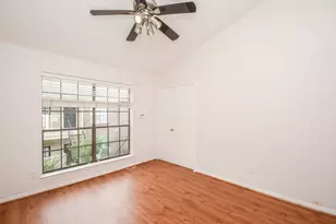 2121 El Paseo St, Houston, TX 77054 - Photo 2