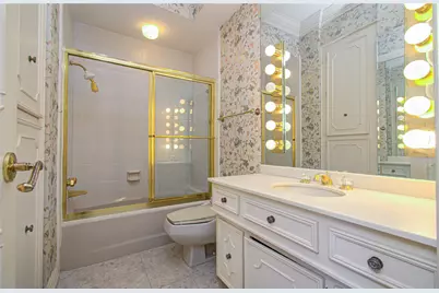 9712 Longmont Drive, Houston, TX 77063 - Photo 18