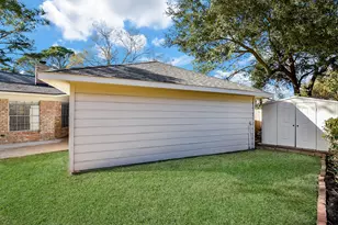 8134 Ivan Reid Dr, Houston, TX 77040 - Photo 32