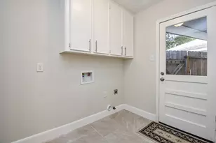 8134 Ivan Reid Dr, Houston, TX 77040 - Photo 30