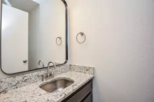 8134 Ivan Reid Dr, Houston, TX 77040 - Photo 20