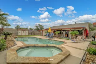 1302 Canyon Springs Dr, La Porte, TX 77571 - Photo 28