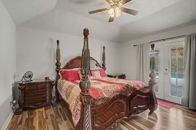 1302 Canyon Springs Drive, La Porte, TX 77571 - Photo 18