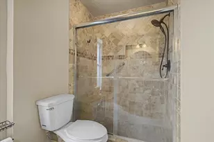 1302 Canyon Springs Dr, La Porte, TX 77571 - Photo 20