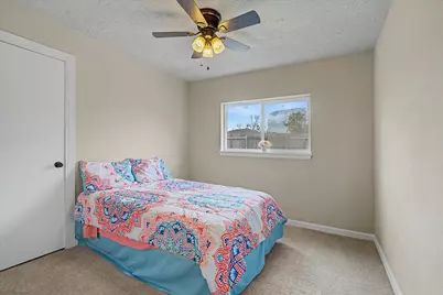 1302 Canyon Springs Drive, La Porte, TX 77571 - Photo 14