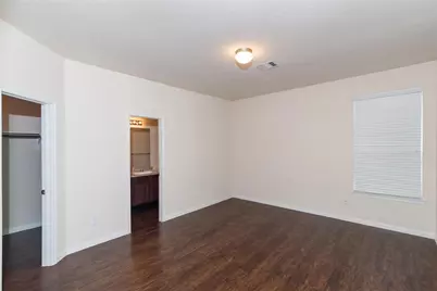 9722 Cira Court, Houston, TX 77044 - Photo 8