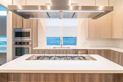 5869 E Post Oak Lane, Houston, TX 77055 - Photo 12