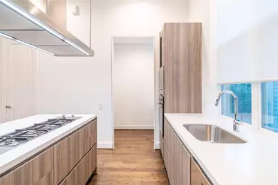 5869 E Post Oak Lane, Houston, TX 77055 - Photo 14