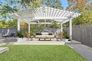 2008 Dryden Rd, Houston, TX 77030 - Photo 10