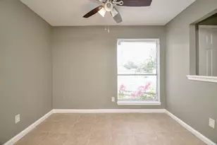10418 Sagestar Ln, Houston, TX 77089 - Photo 14
